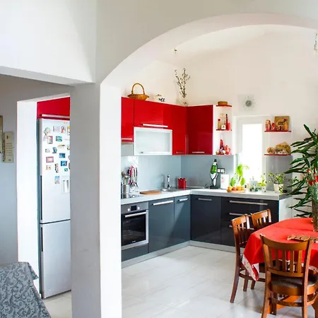 Geraeumige Mit Balkon Und Meerblick * Duće