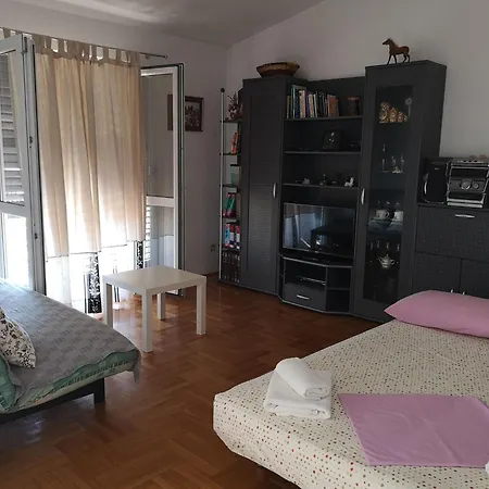 Apartamento Geraeumige Mit Balkon Und Meerblick